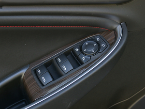 2019Redline 550T Jǰ VI {܇ƅ^	