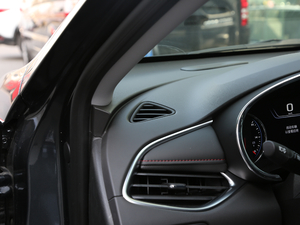 2019Redline 550T Jǰ VI п؅^(q)