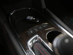 2019Redline 550T Jǰ VI п؅^(q)