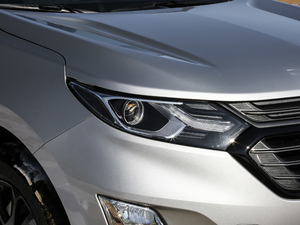 2019Redline 550T ԄؽRS VI ^