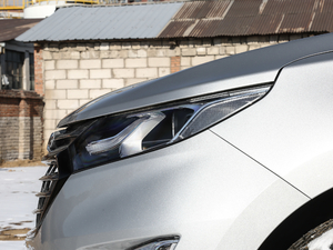 2019Redline 550T ԄؽRS VI ^