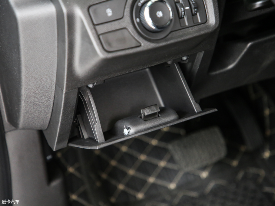 2019�����m�� Redline 530T �Ԅӿv���� 5���� ��V