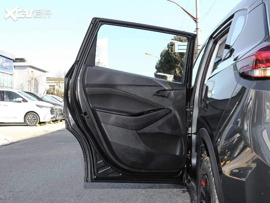 2019�����m�� Redline 530T �Ԅ�(d��ng)�v���� 5+2�� ��(gu��)VI