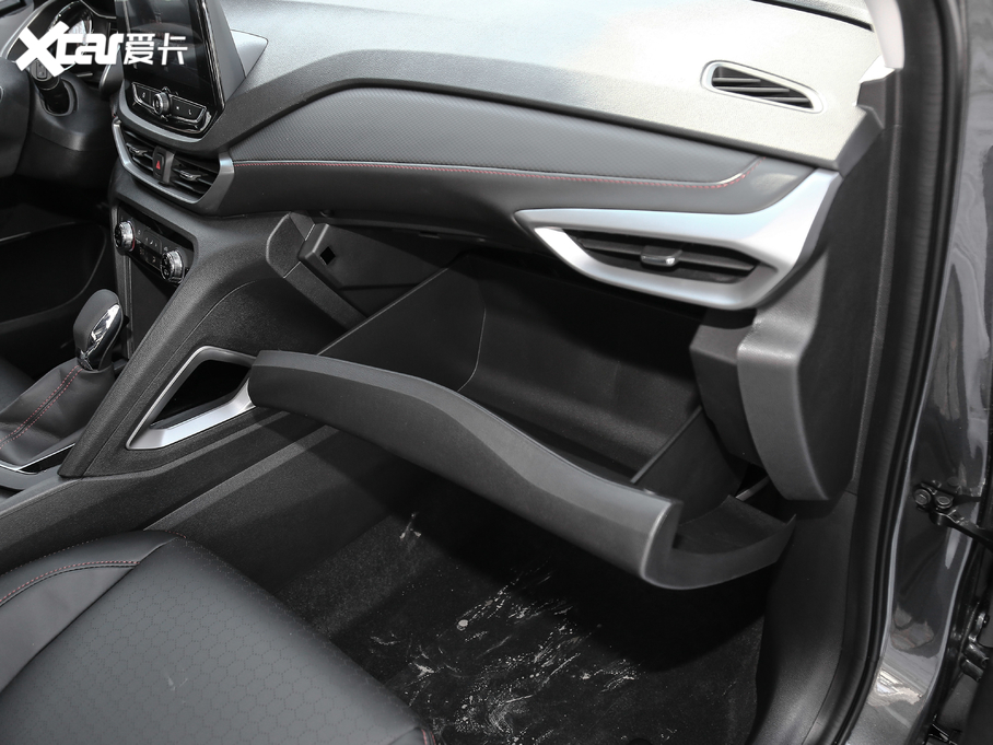 2019�����m�� Redline 530T �Ԅӿv���� 5+2�� ��VI