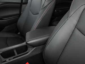 2019款Redline 530T 自动耀享版 5+2款 国VI 中央扶手箱