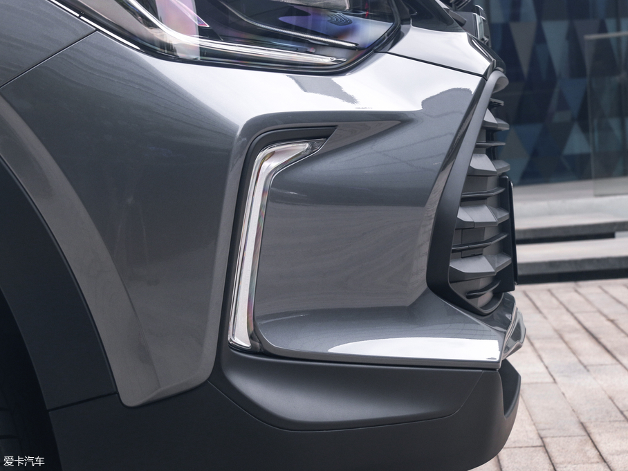 2019 Redline 335T CVT VI