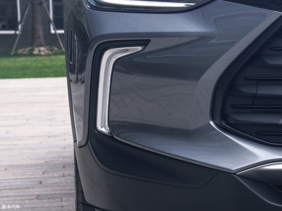 2019�(chu��ng)�� Redline 335T CVT��� ��VI