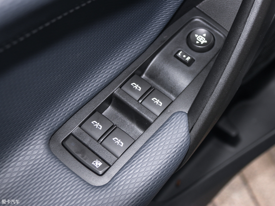 2019 Redline 335T CVT VI