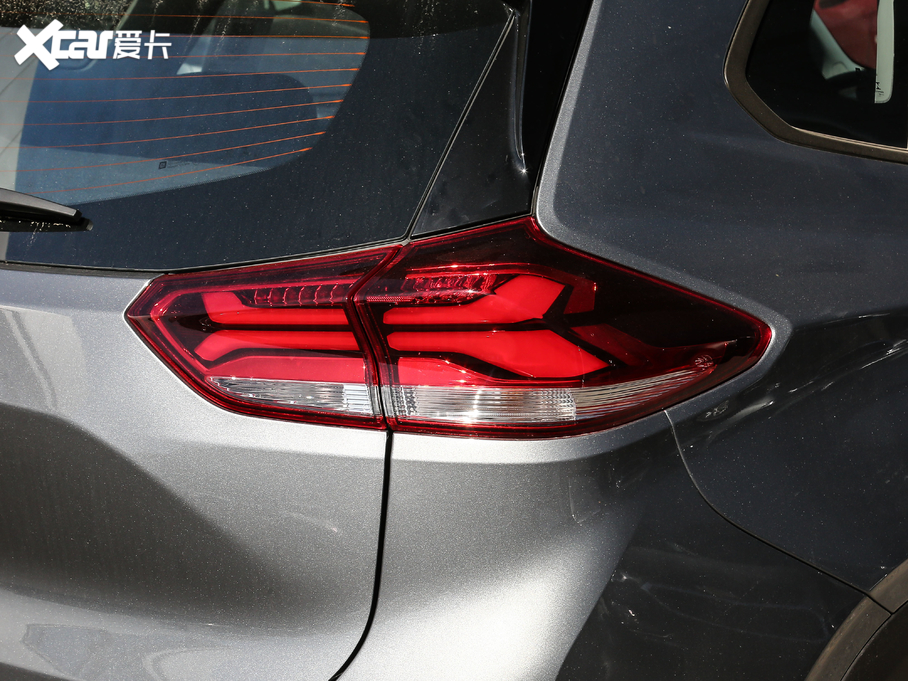 2019��� Redline 335T CVT�O�� ��VI