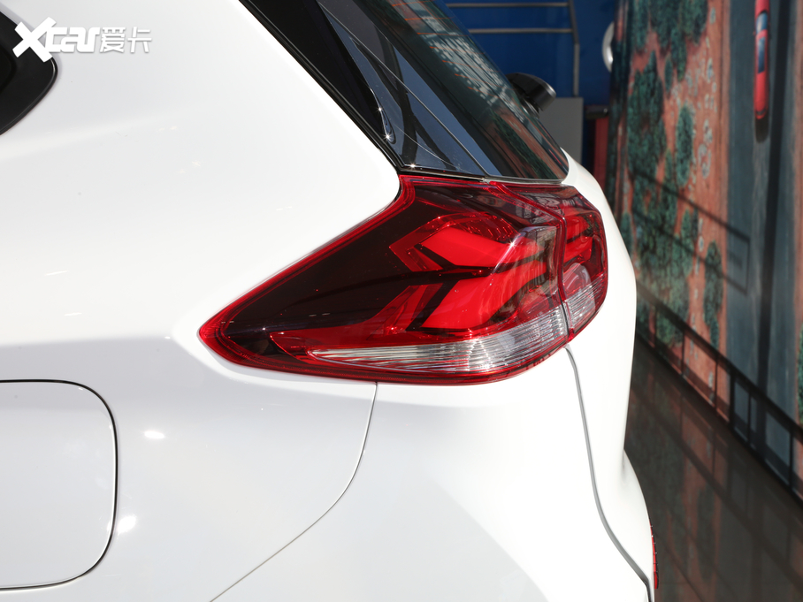 2019(chung) Redline 335T CVT (gu)VI