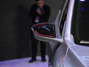 2019Redline 335T CVT VI (ji)^