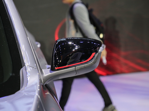 2019Redline 335T CVT VI ^