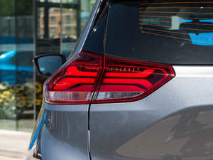 2019Redline 325T ԄȤ VI ^