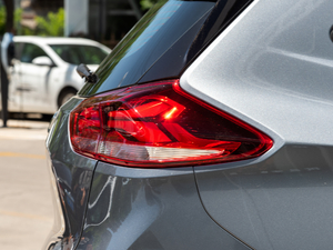 2019Redline 325T ԄȤ VI ^