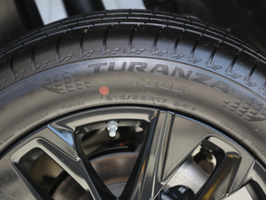 2019Redline 335T CVT (gu)VI ݆̥ߴ