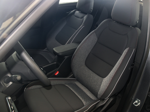 2019款435T Redline CVT驰锐版 国VI 主驾驶座椅