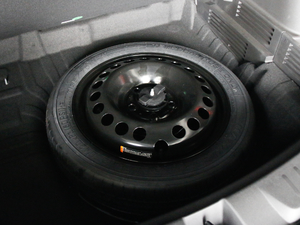 2019款435T Redline CVT驰锐版 国VI 备胎