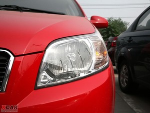 2009款1.4SE 手动 大灯