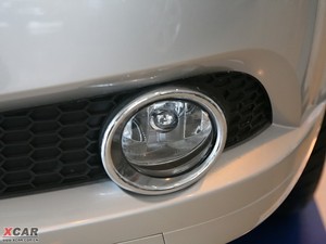 2009款1.2SL 手动 前雾灯