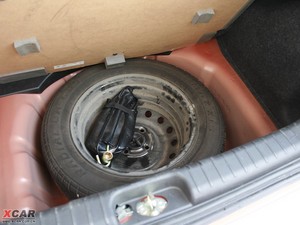 2009款1.4SE 自动 备胎