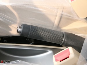 2009款1.4SE 手动 驻车制动器