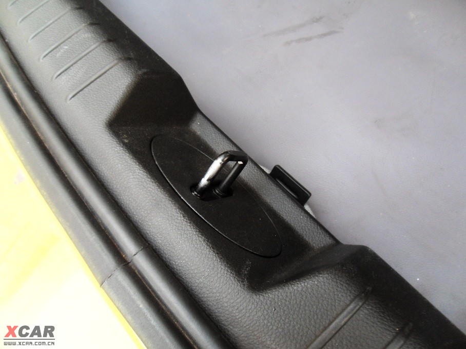 2009�����Ɲ���� 1.8L �Ԅ� SE