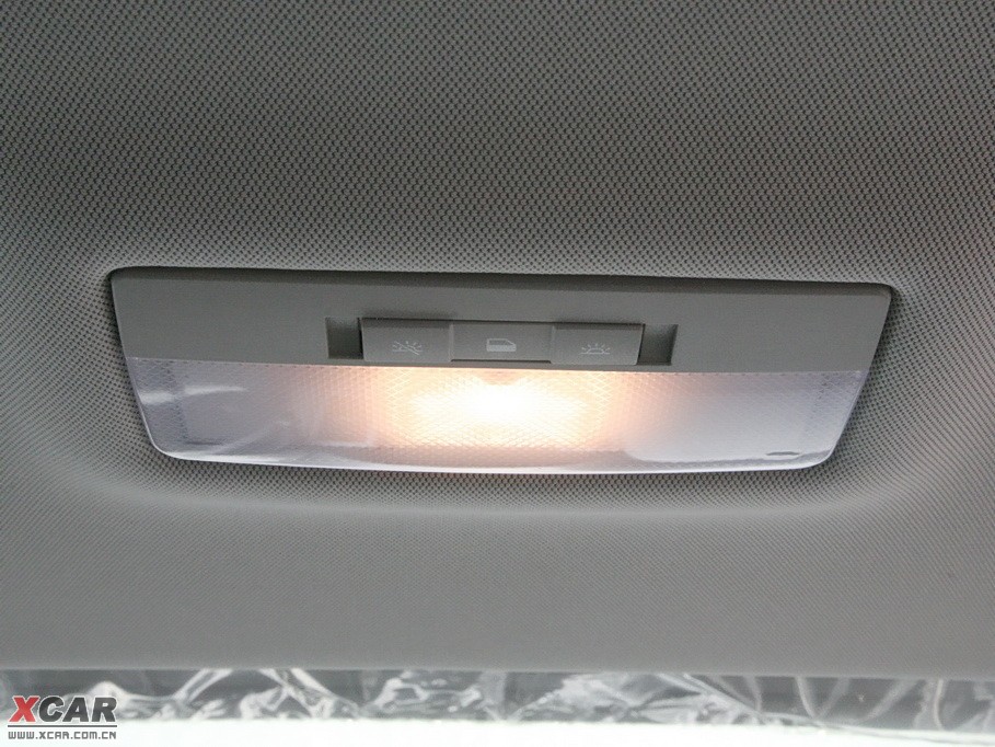 2009�����Ɲ���� 1.8L �Ԅ� SE