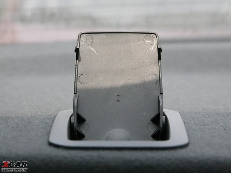 2009�����Ɲ���� 1.8L �Ԅ� SE