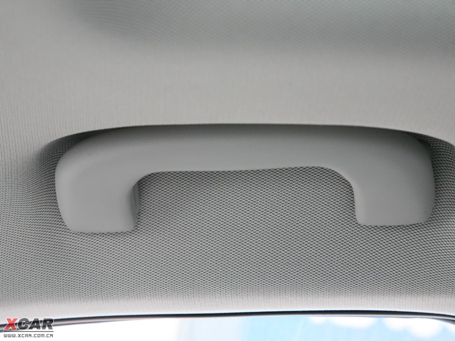 2009�����Ɲ���� 1.8L �Ԅ� SE