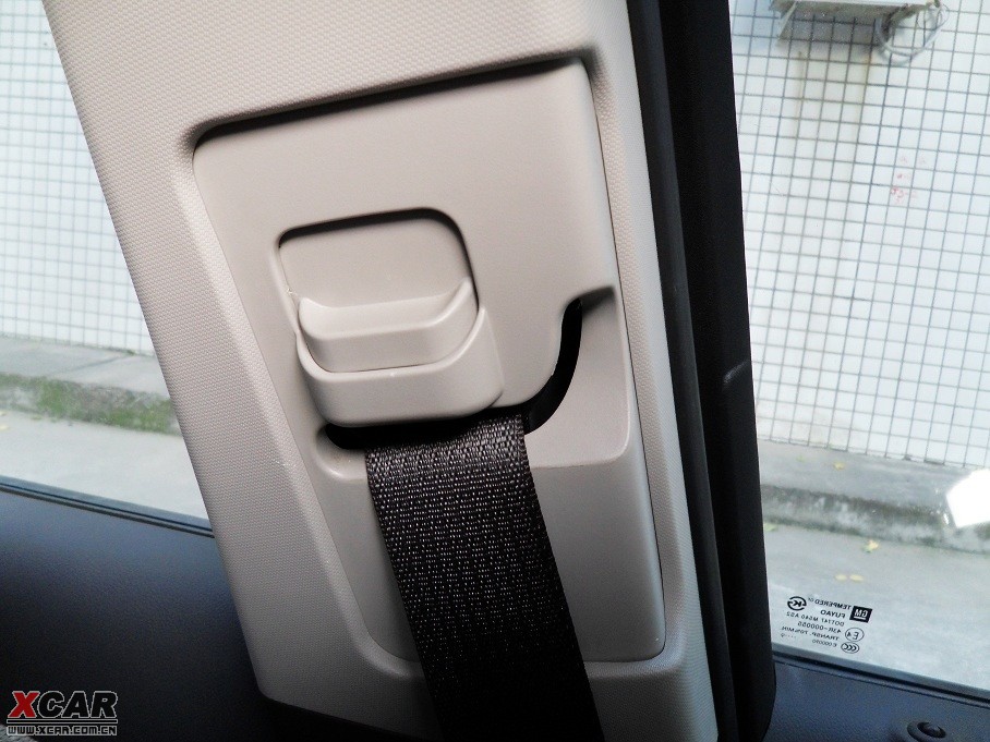 2009�����Ɲ���� 1.8L �Ԅ� SE