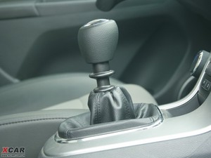 2009款1.6L 手动 SE 中控区