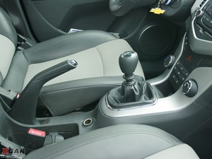 2009款1.6L 手动 SE 中控区