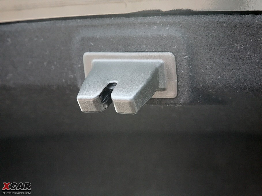 2009�����Ɲ���� 1.8L �Ԅ�(d��ng) SE