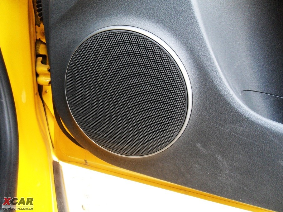 2009�����Ɲ���� 1.8L �Ԅ� SE