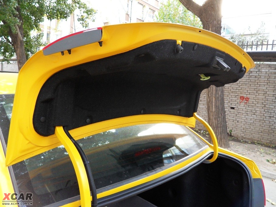 2009�����Ɲ���� 1.8L �Ԅ�(d��ng) SE