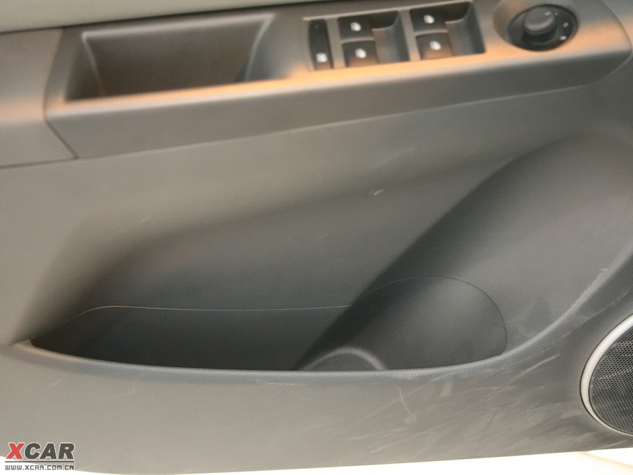 2009�����Ɲ���� 1.8L �Ԅ�(d��ng) SX