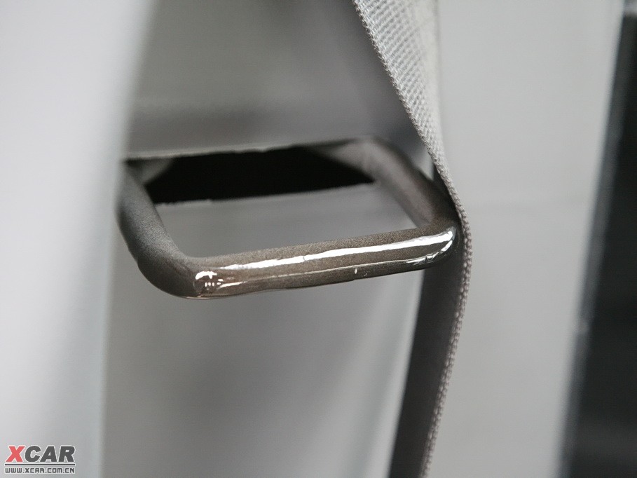 2009�����Ɲ���� 1.8L �Ԅ� SE