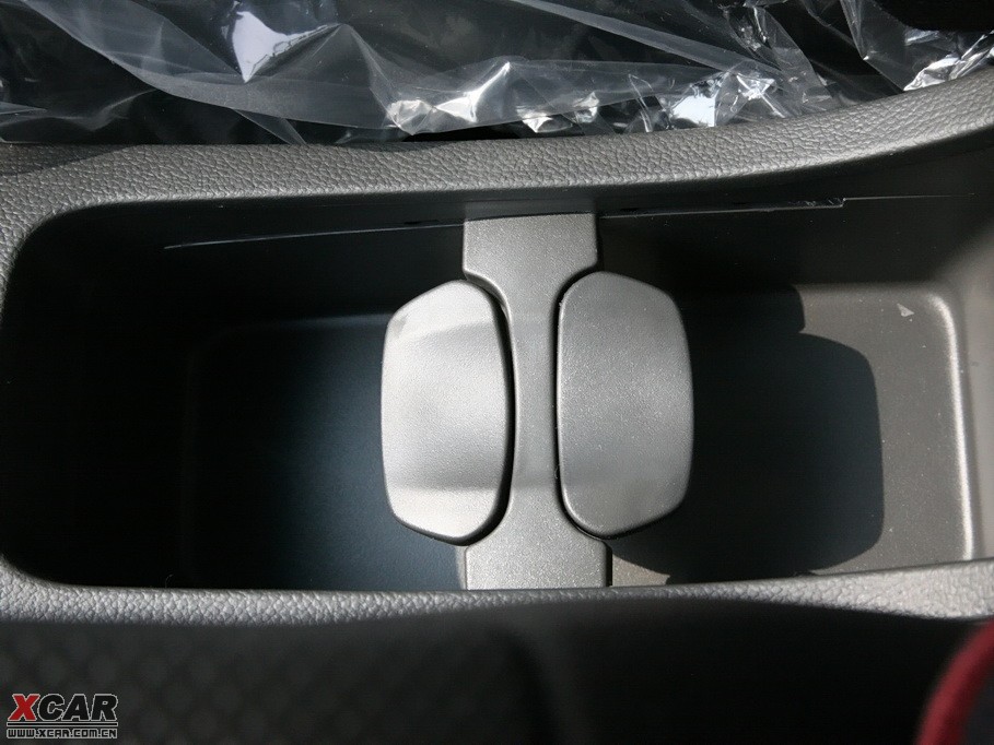 2009�����Ɲ���� 1.8L �Ԅ� SE