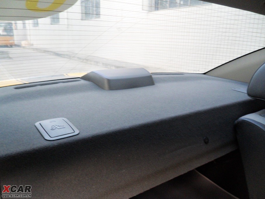 2009�����Ɲ���� 1.8L �Ԅ� SE