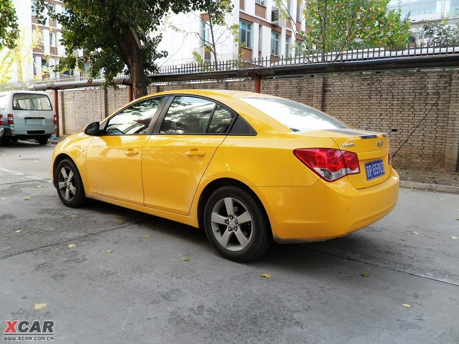 2009�����Ɲ���� 1.8L �Ԅ� SE