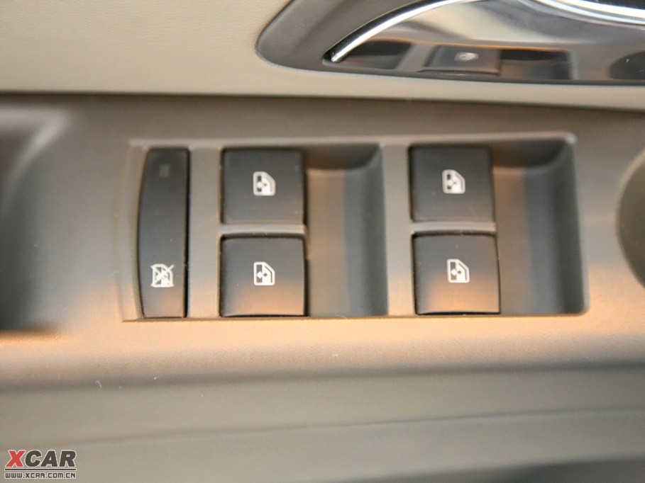 2009�����Ɲ���� 1.8L �Ԅ� SX