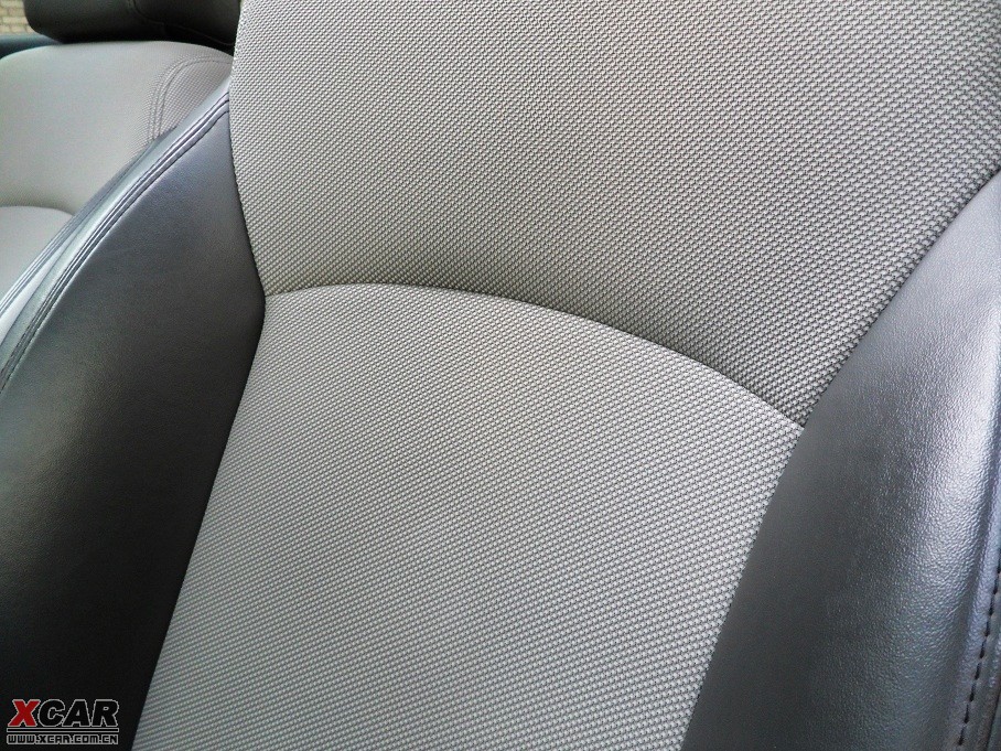 2009�����Ɲ���� 1.8L �Ԅ� SE