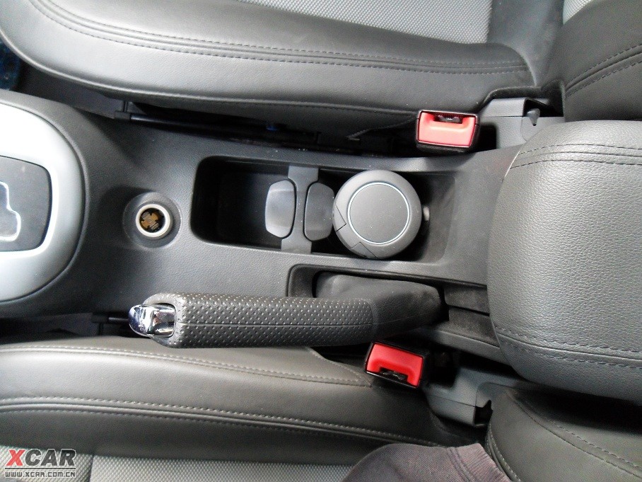 2009�����Ɲ���� 1.8L �Ԅ�(d��ng) SE