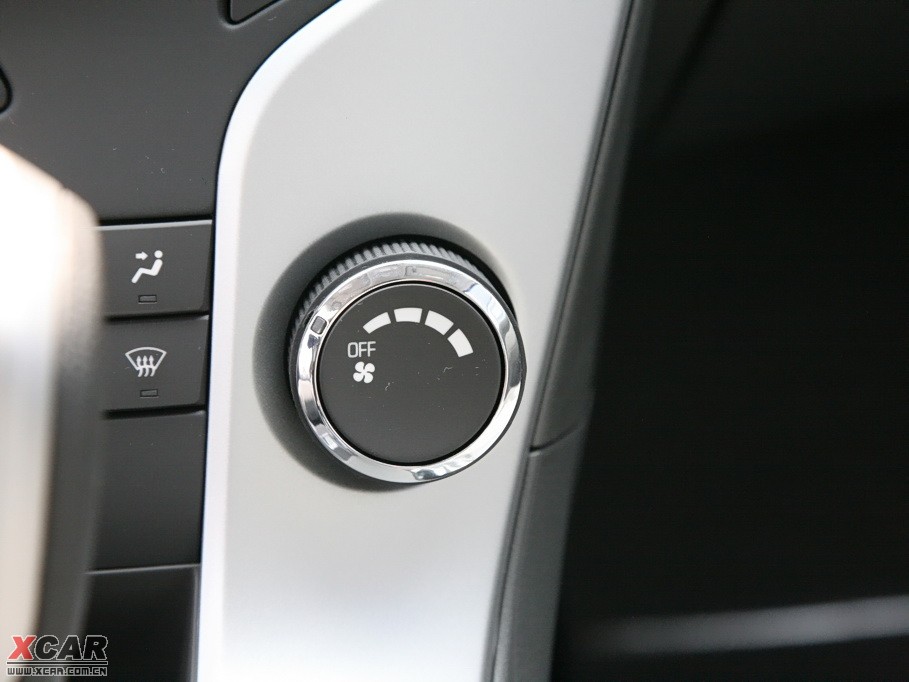 2009�����Ɲ���� 1.8L �Ԅ� SE