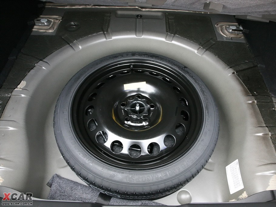 2009�����Ɲ���� 1.8L �Ԅ� SE