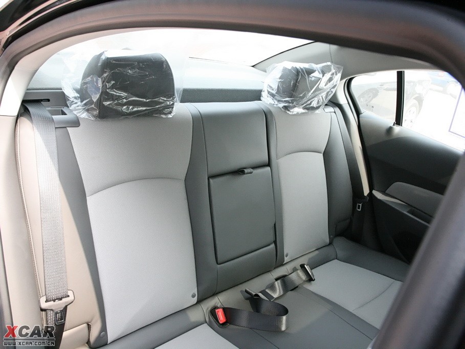 2009�����Ɲ���� 1.8L �Ԅ� SE