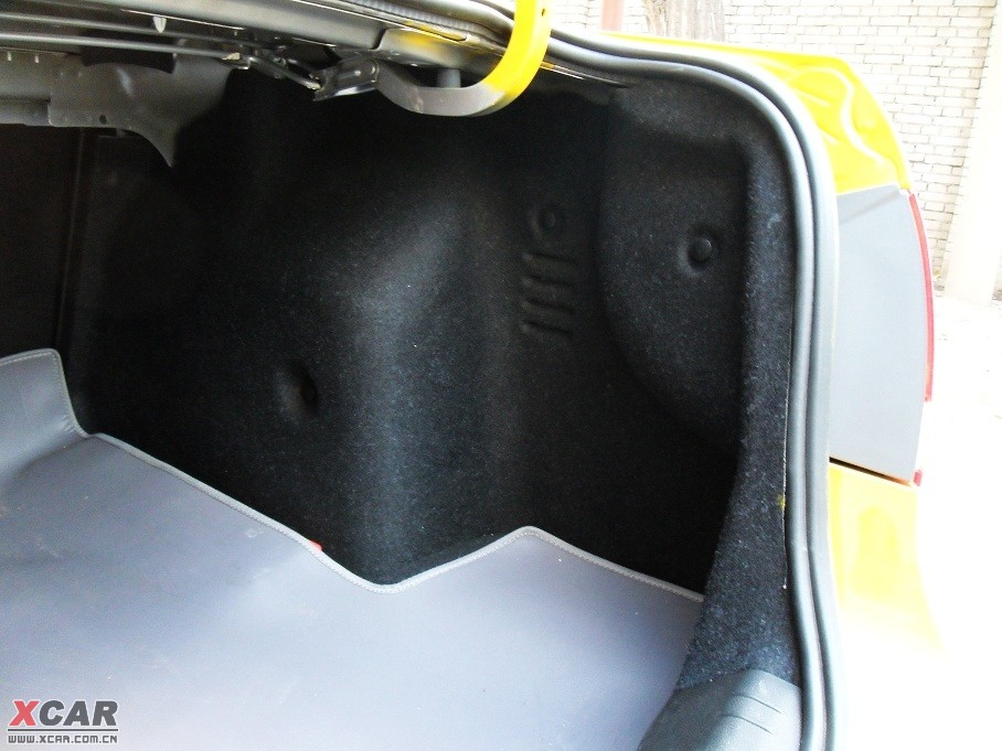 2009�����Ɲ���� 1.8L �Ԅ� SE