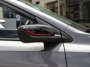 2020Ŀ Redline 325T Ԅҫ ^