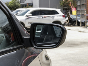 2020Ŀ Redline 325T Ԅҫ ^