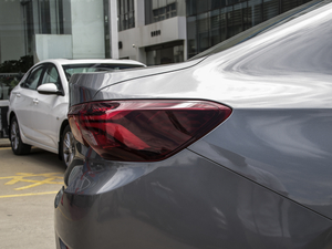 2020Ŀ Redline 325T Ԅҫ ^